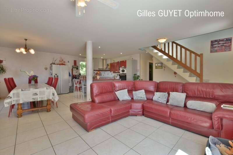 BERNAY,MAISON INDIVIDUELLE T9, DPE:C  177M  6 chambres. Terrain de 1000M² env. 319990€ - photo 26