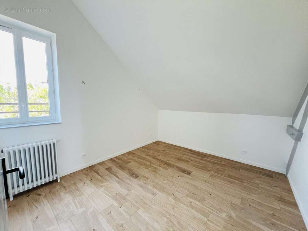 Maison 83 m² à Montlucon  - photo 7