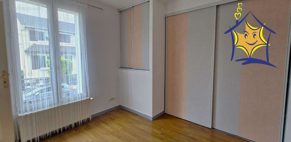 Maison à VIRY-CHATILLON