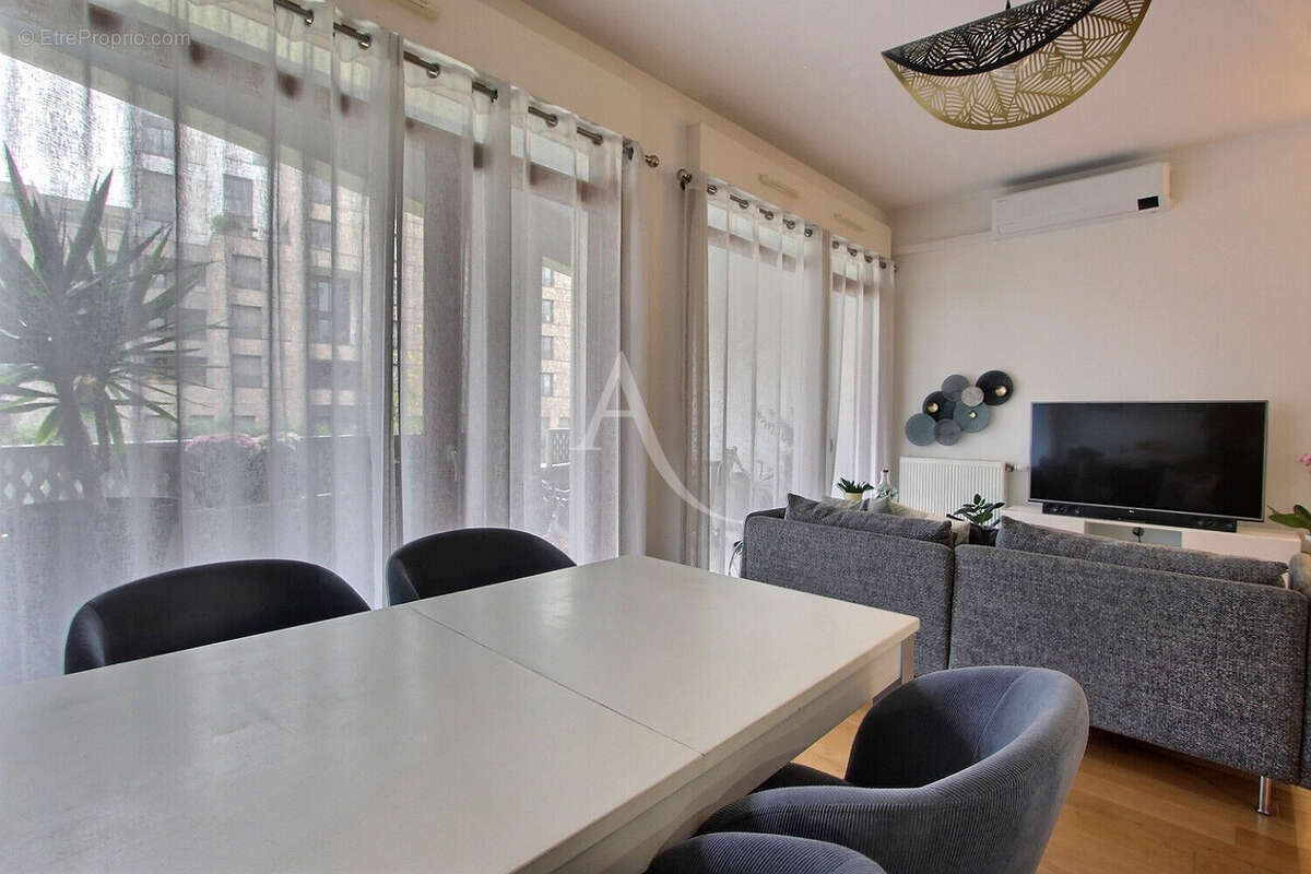 Appartement à ASNIERES-SUR-SEINE