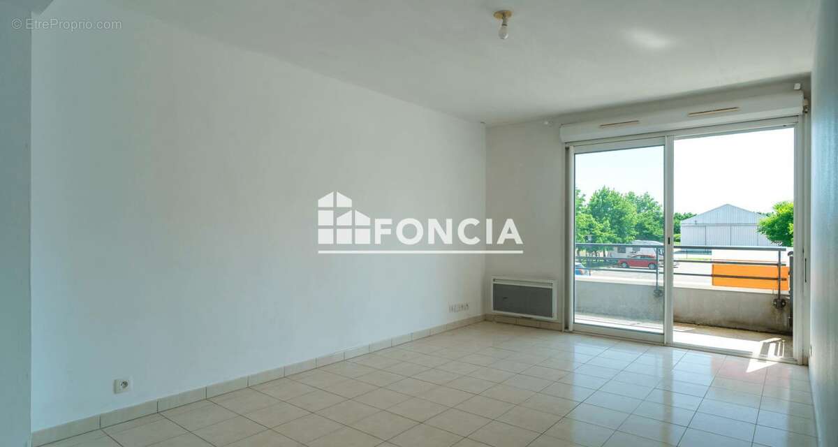 Appartement à SENE