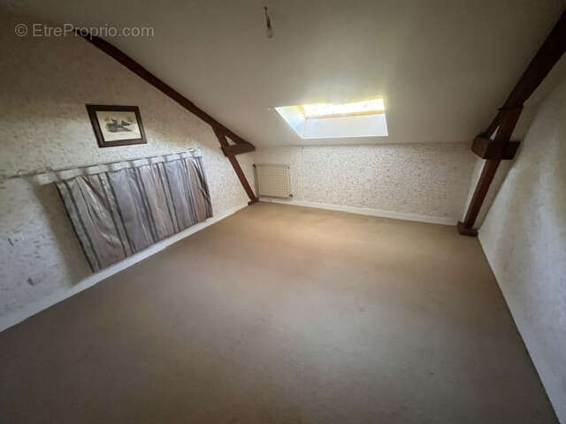 Maison 4 chambres - garage - terrain - photo 7