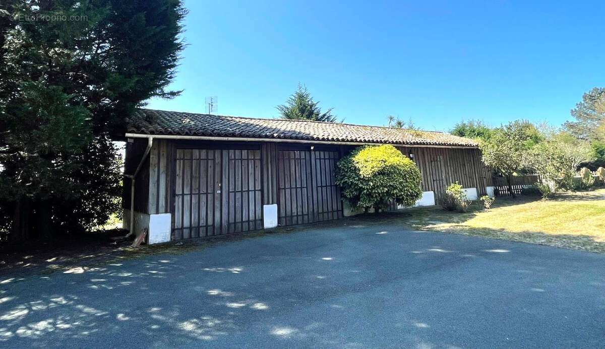 Maison à SAINT-GEOURS-DE-MAREMNE