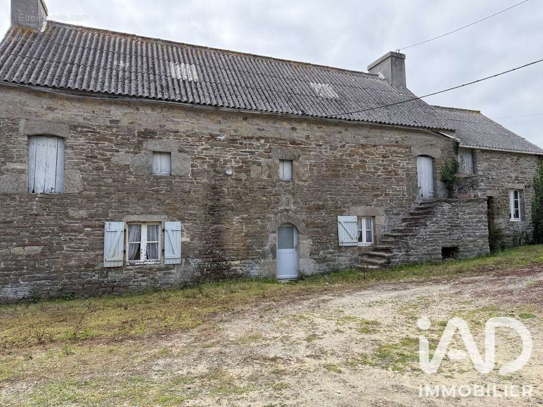 Maison 500 m² à Clohars-Carnoet  - photo 3