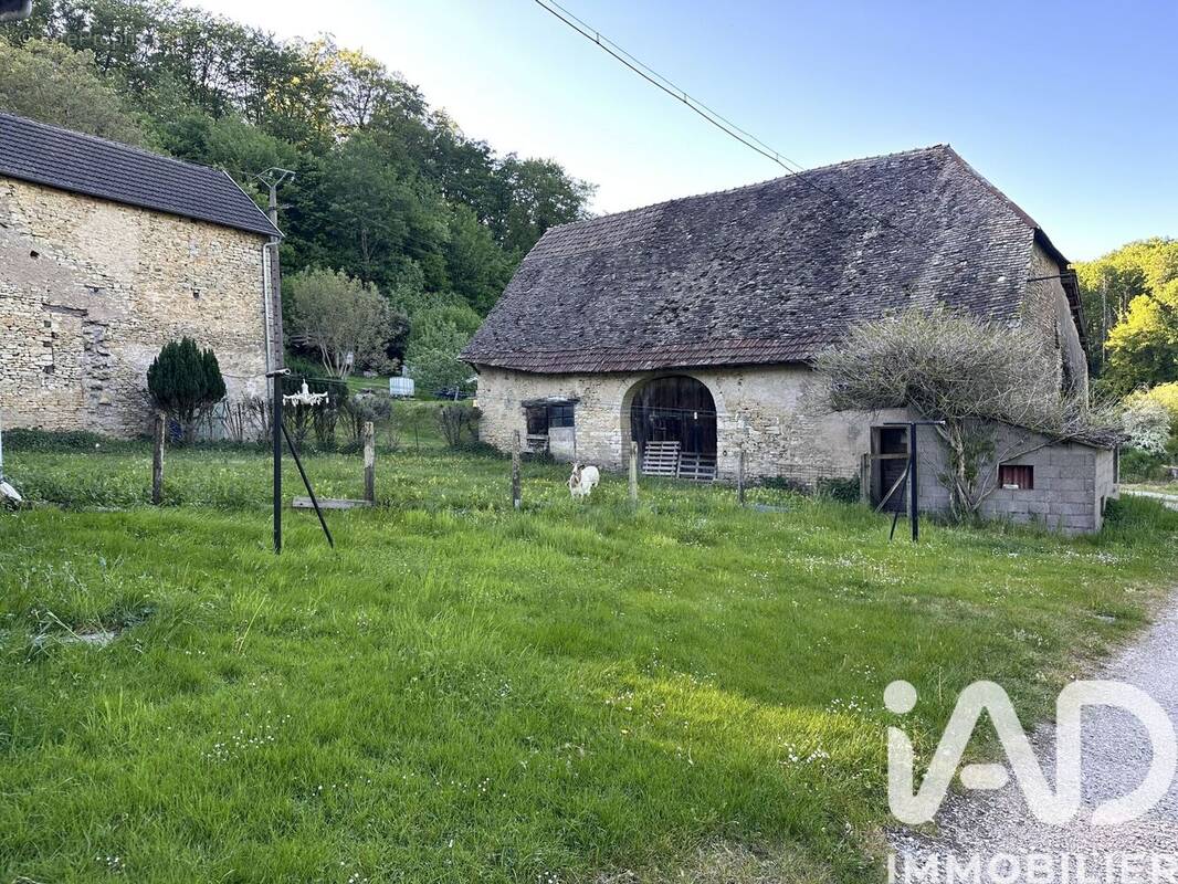 Photo 1 - Maison à LA TOUR-DE-SCAY