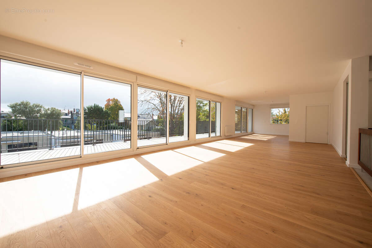 Appartement à BORDEAUX