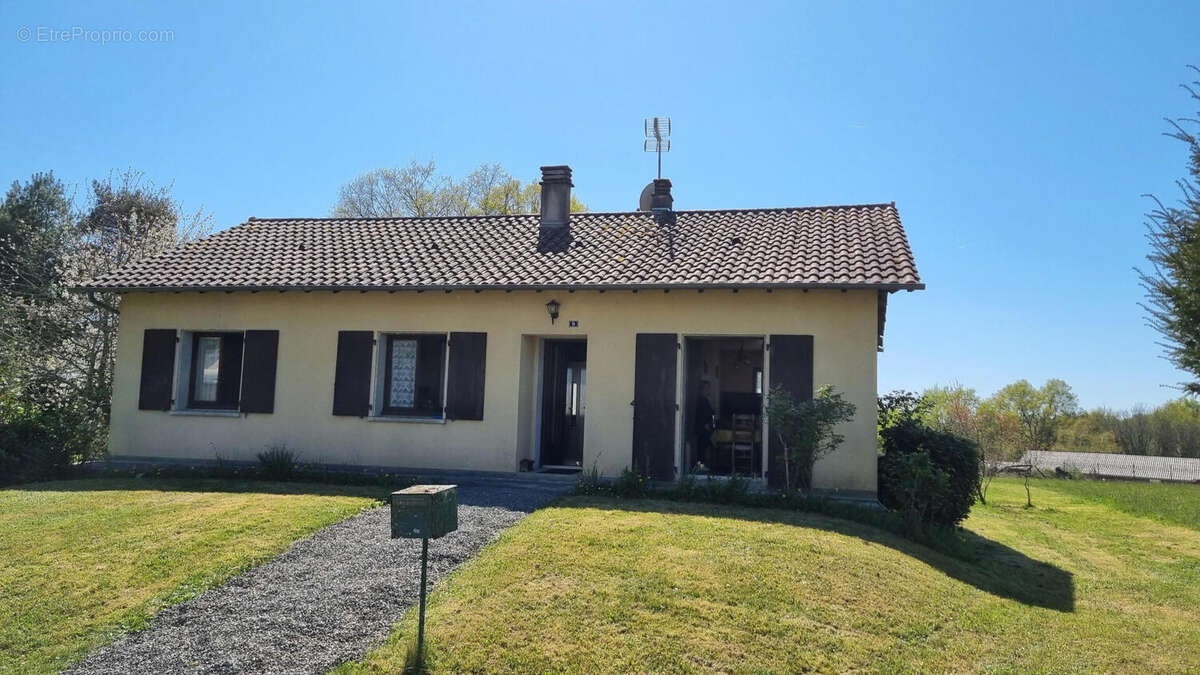 20250410_153735 - Maison à SAINT-SAUD-LACOUSSIERE