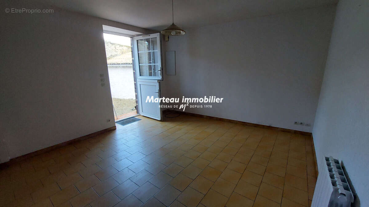 Maison à FRESNAY-SUR-SARTHE