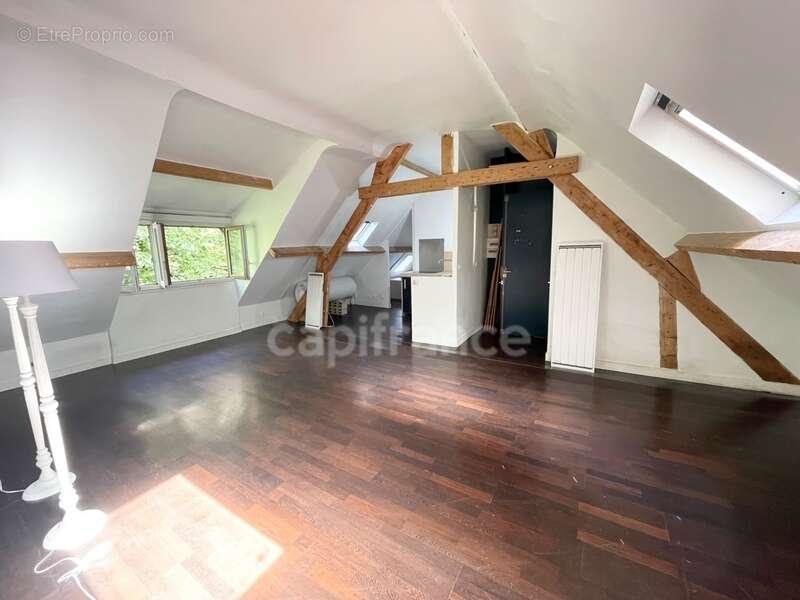 Appartement à PARIS-20E