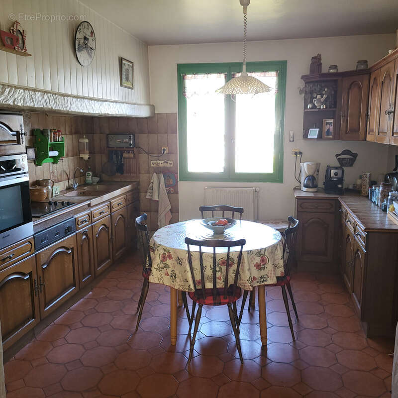 Maison à RIOM-ES-MONTAGNES