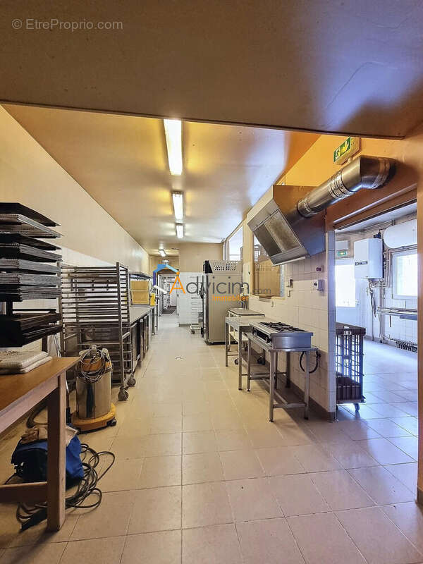 laboratoire 2 - Commerce à BRIENON-SUR-ARMANCON