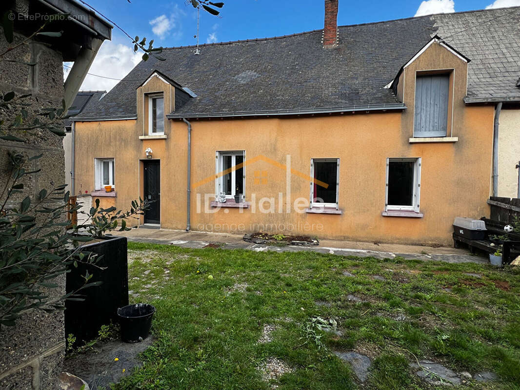 Maison à RENAZE