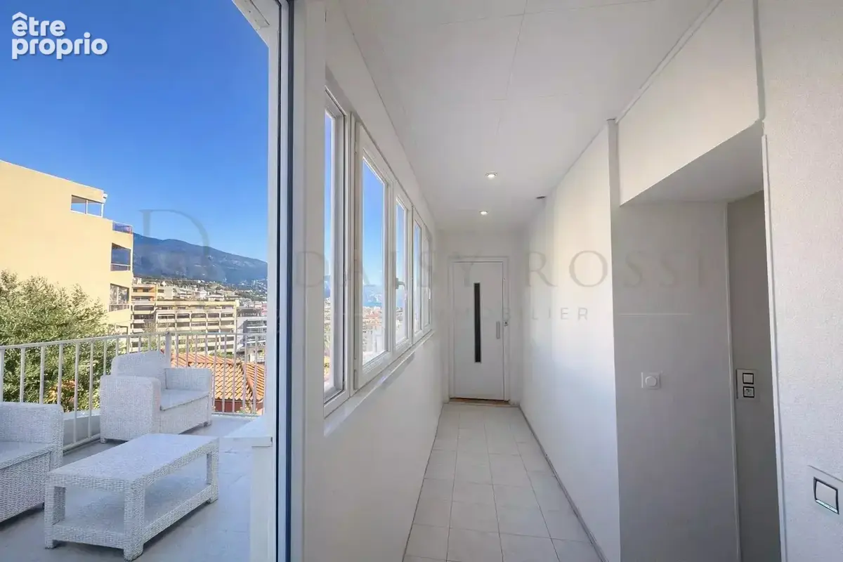 Roquebrune-Cap-Martin – Carnolès  3 pièces avec vue mer, terrasse et garage - photo 2
