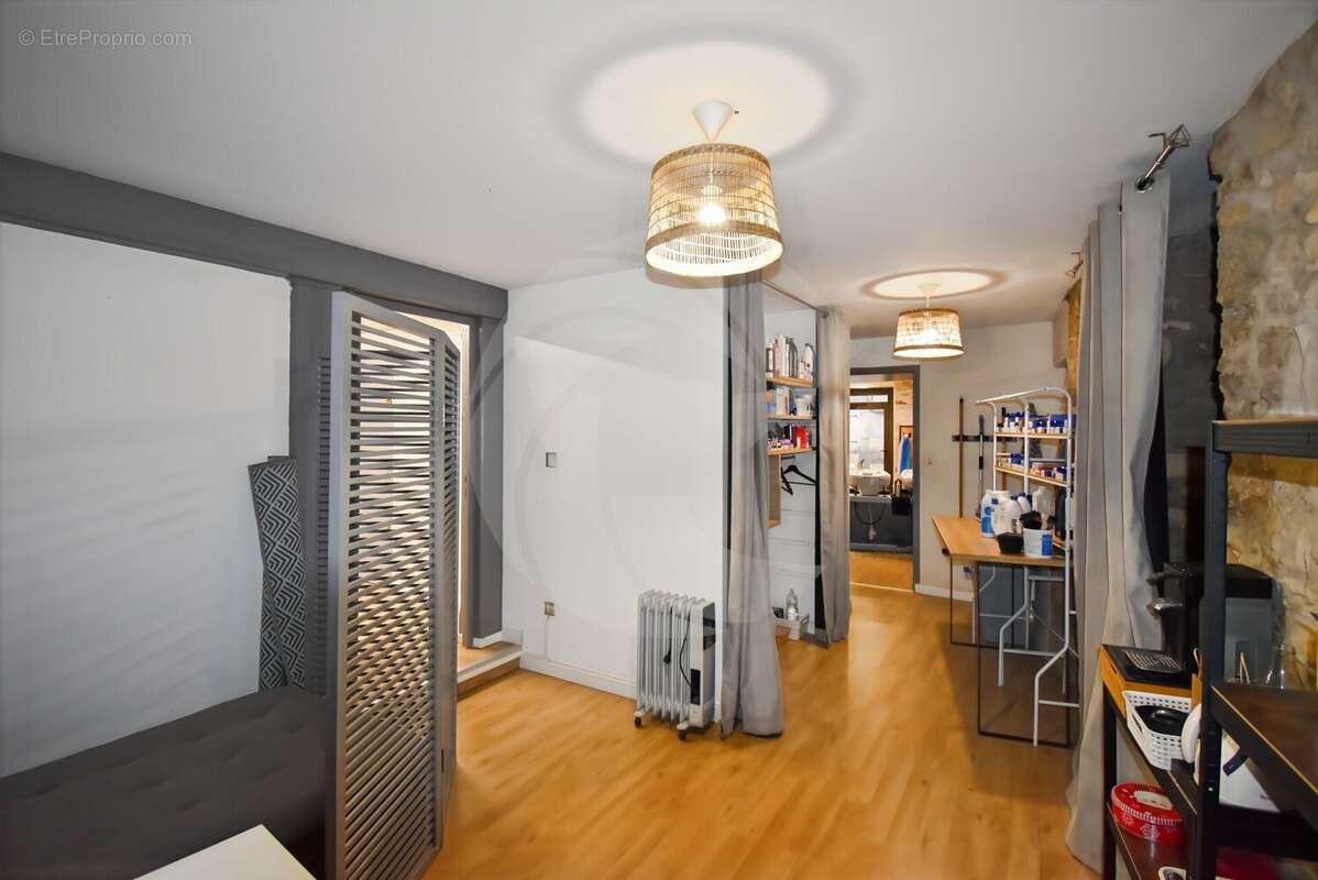 Commerce à MONTRICOUX