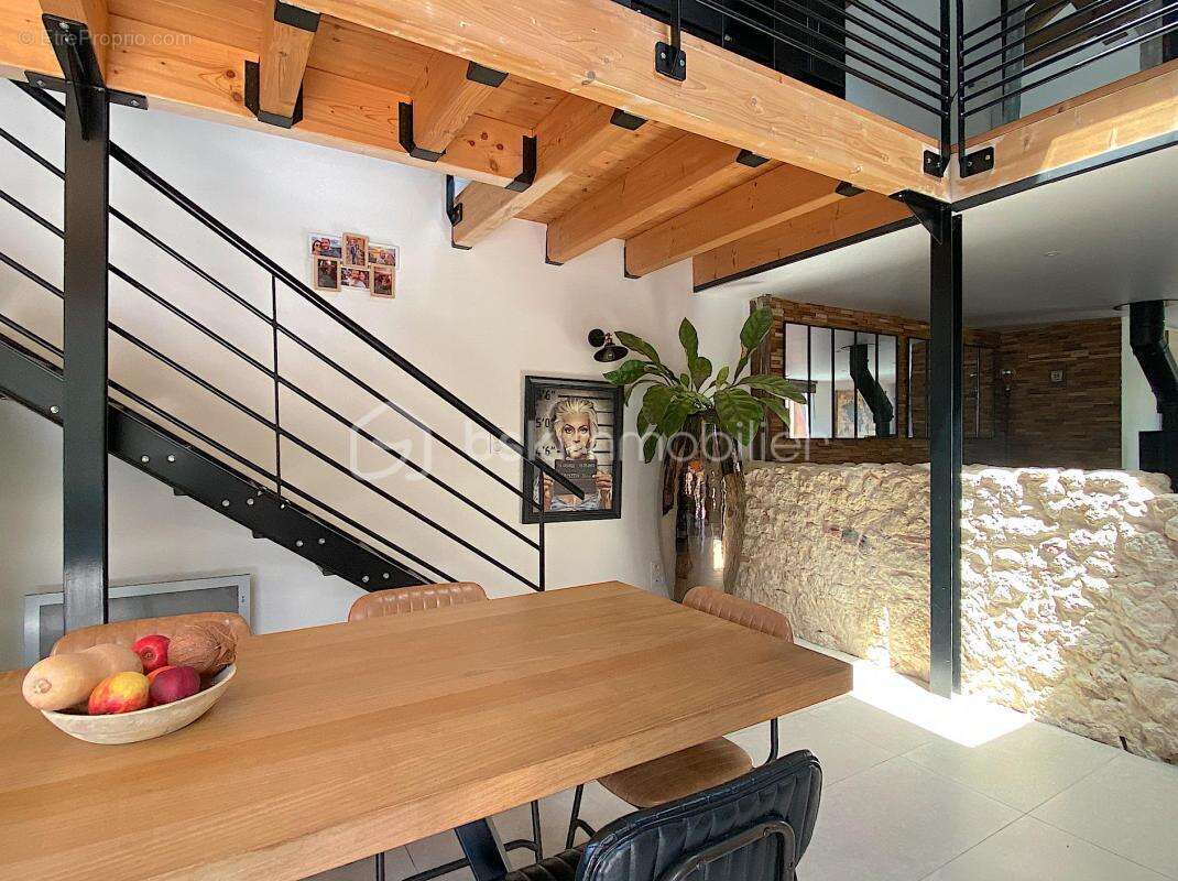 Maison à LE HAILLAN