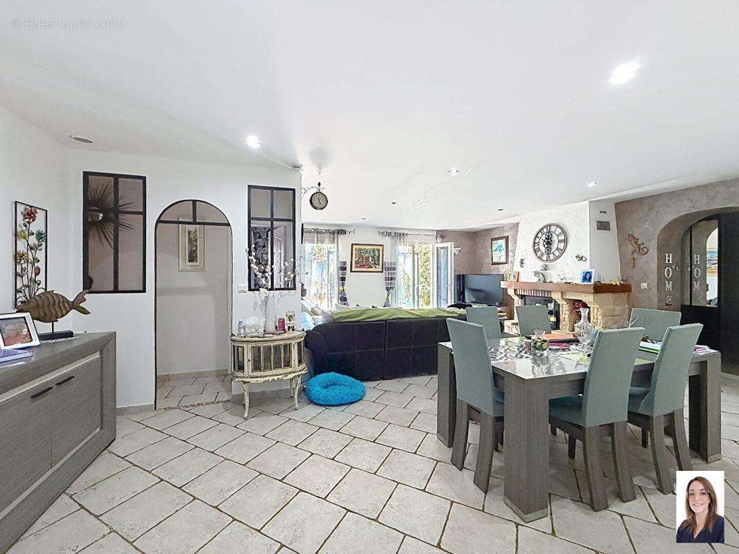 Maison à TOURVES