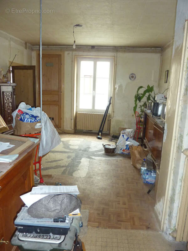 Maison à MONTMORILLON