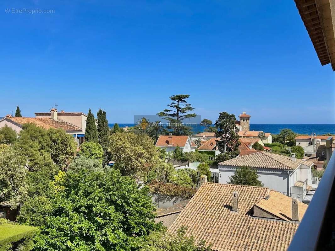 Appartement à FREJUS