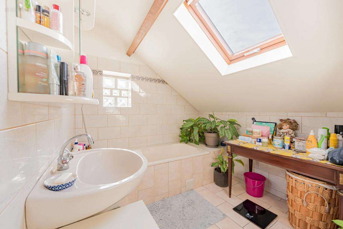 Maison à CHAMPIGNY-SUR-MARNE