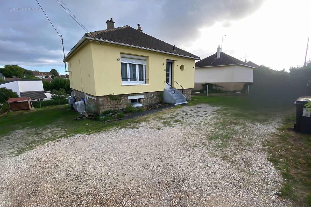 Maison à LA FERTE-BERNARD