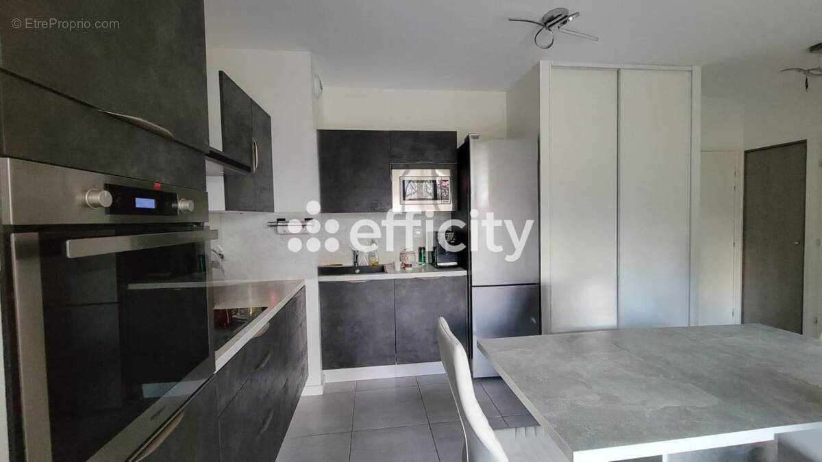 Appartement à COGNIN