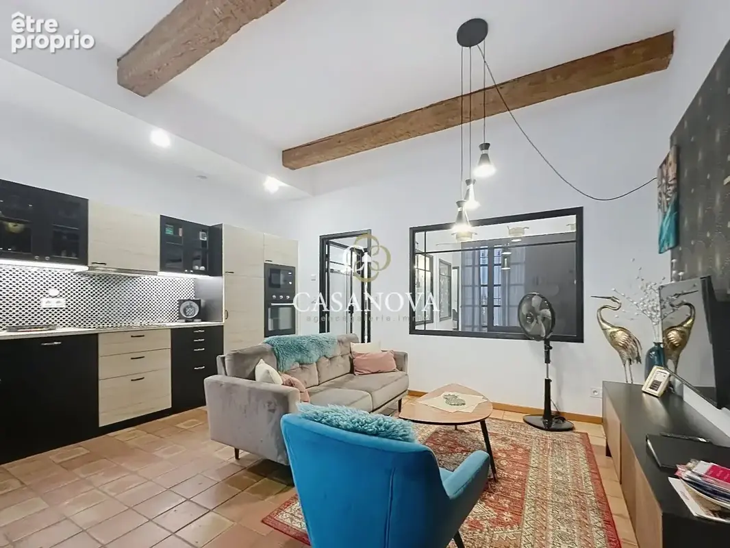 PEZENAS  Charme de l'ancien et rénovation de qualité au cur du centre historique - photo 17