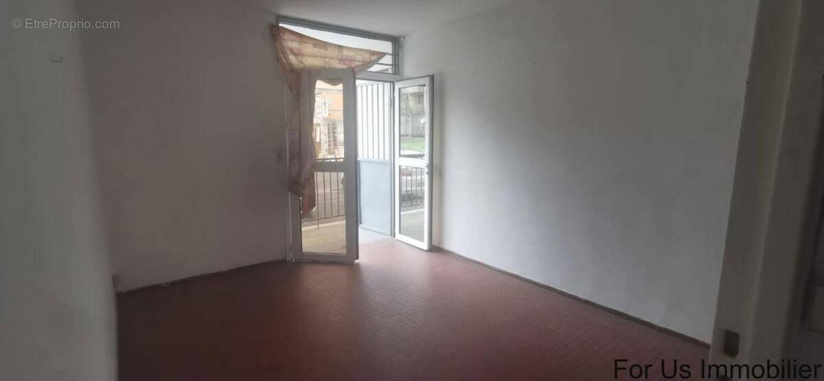 Appartement à POINTE-A-PITRE