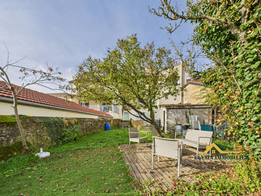 Appartement à PAGNY-SUR-MOSELLE