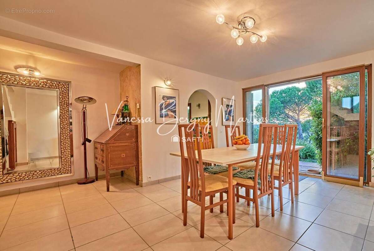 Photo 3 - Maison à RAMATUELLE