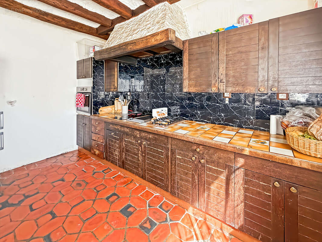 Maison à LA VILLE-DU-BOIS