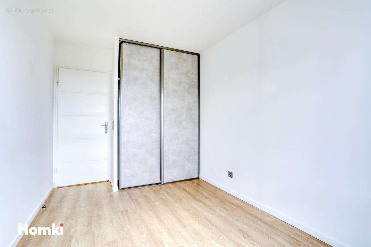 Appartement à SAINT-CYR-L'ECOLE