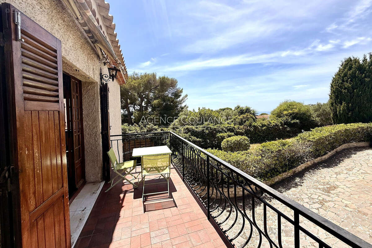 Maison 161 m² à vendre à Saint-Cyr-Sur-Mer (83270) - photo 3