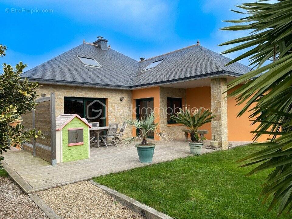 Maison à PLOUDALMEZEAU