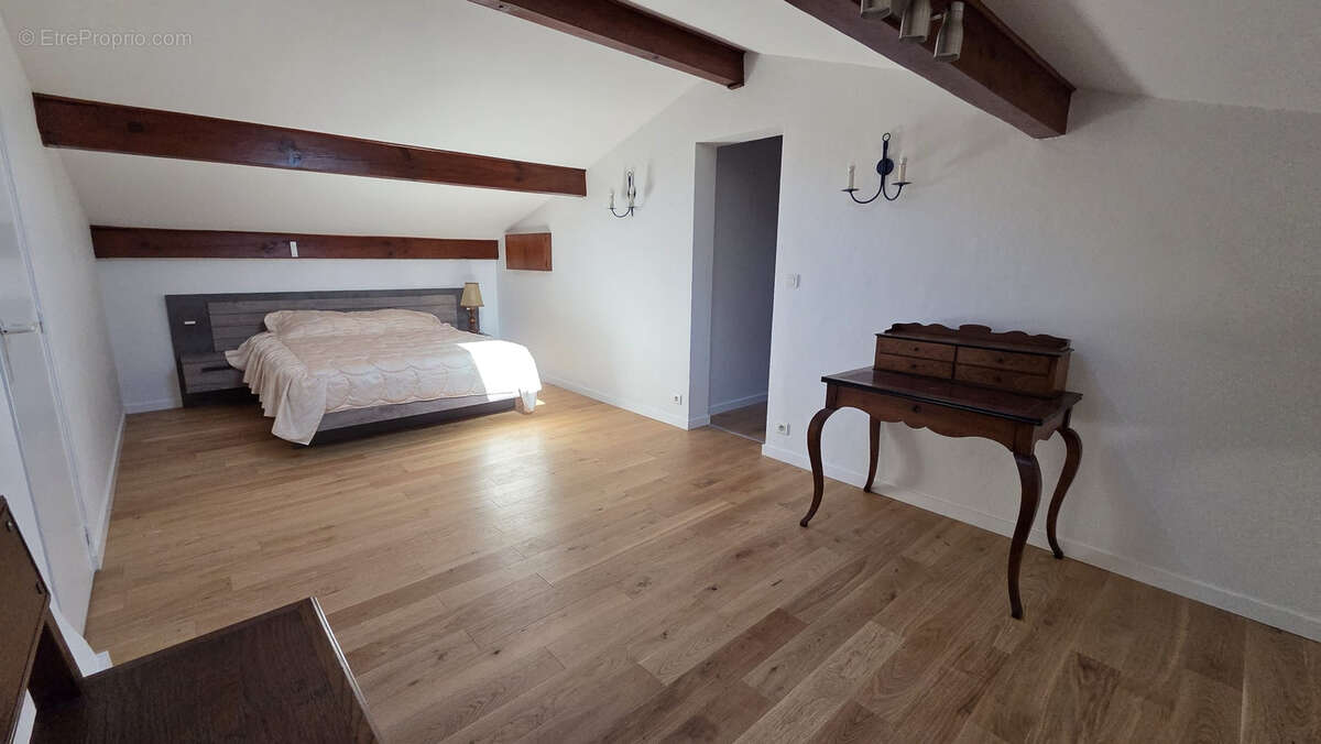 BIARRITZ   Villa 198 m2 T8   Piscine 10x5 - Pool House/Bar - Garage - Terrain 1 097 m2 - photo 18