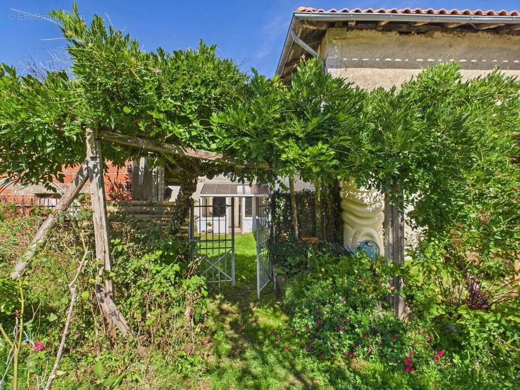 Maison à ROCHECHOUART