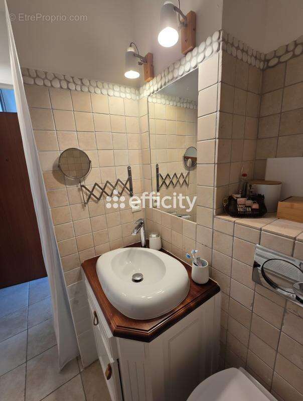 Appartement à LA CROIX-VALMER