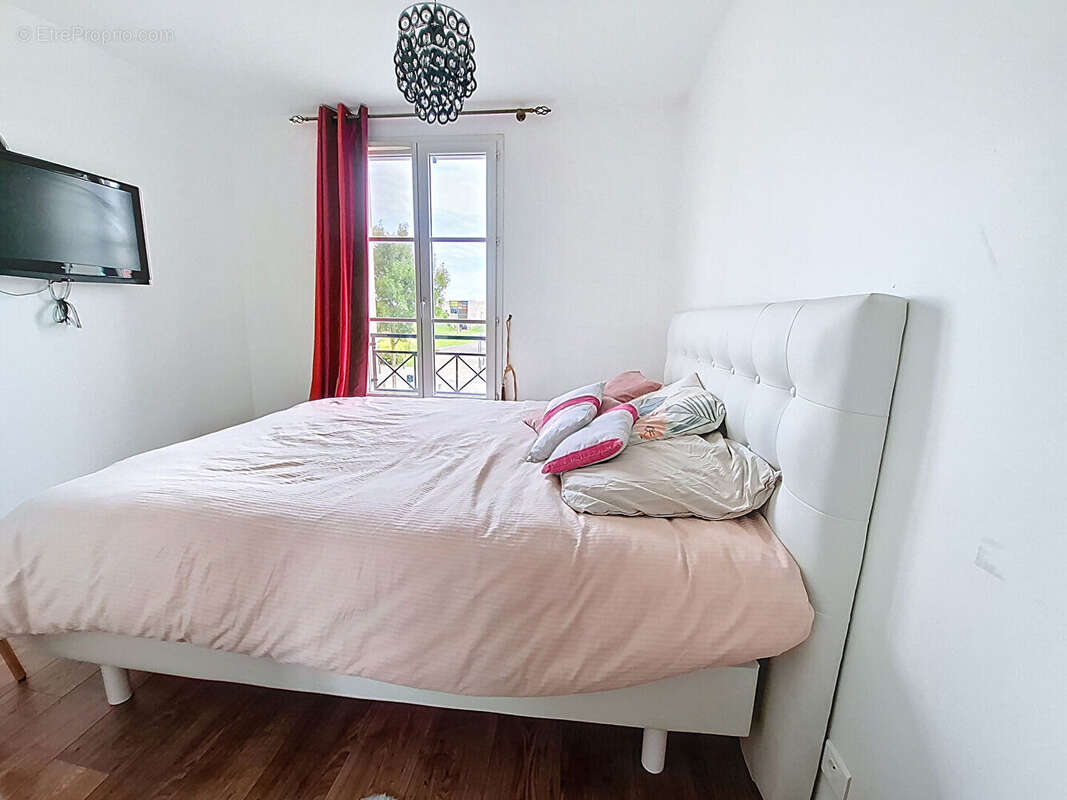 Maison à BAILLY-ROMAINVILLIERS