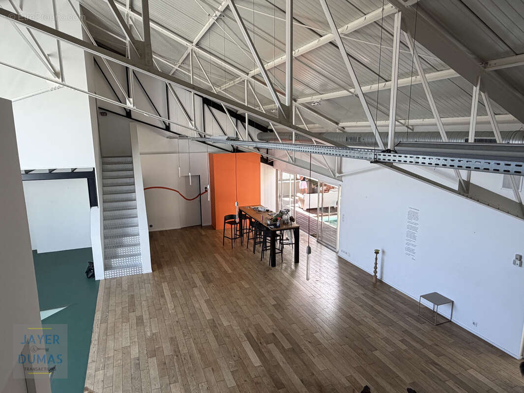 CHALON-SUR-SAONE - Magnifique Maison de ville traitée comme un Loft  - Grand Garage - - photo 24