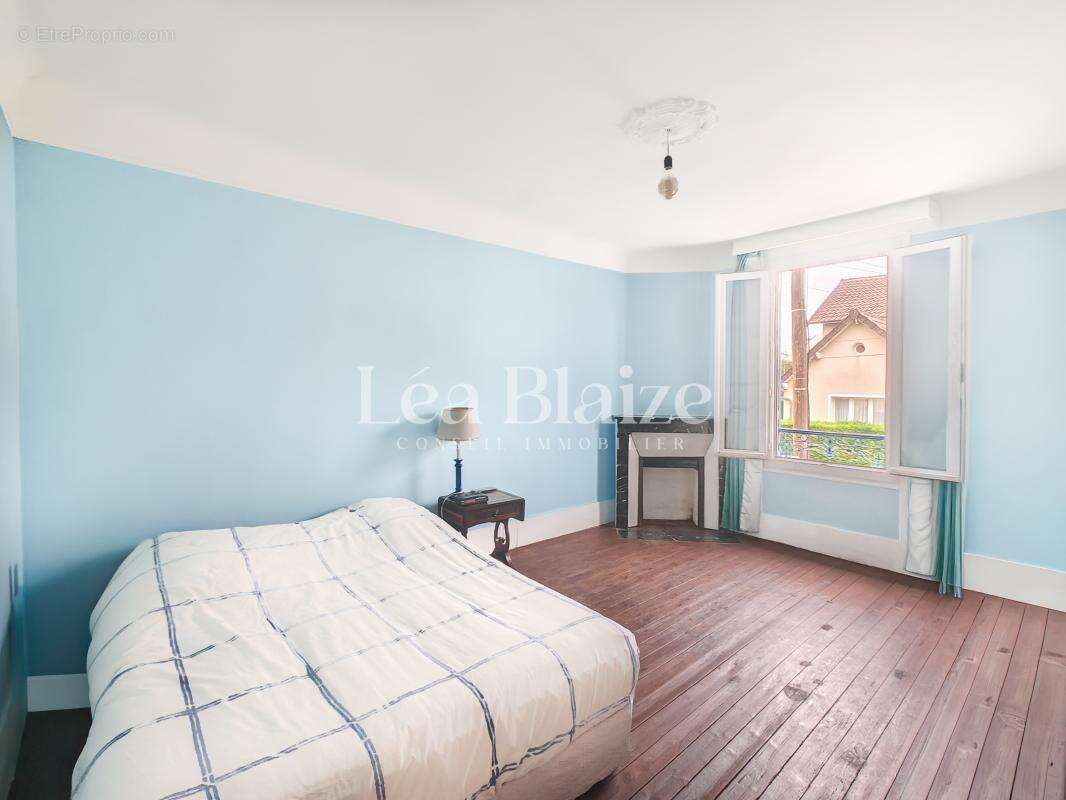 Maison à SARTROUVILLE