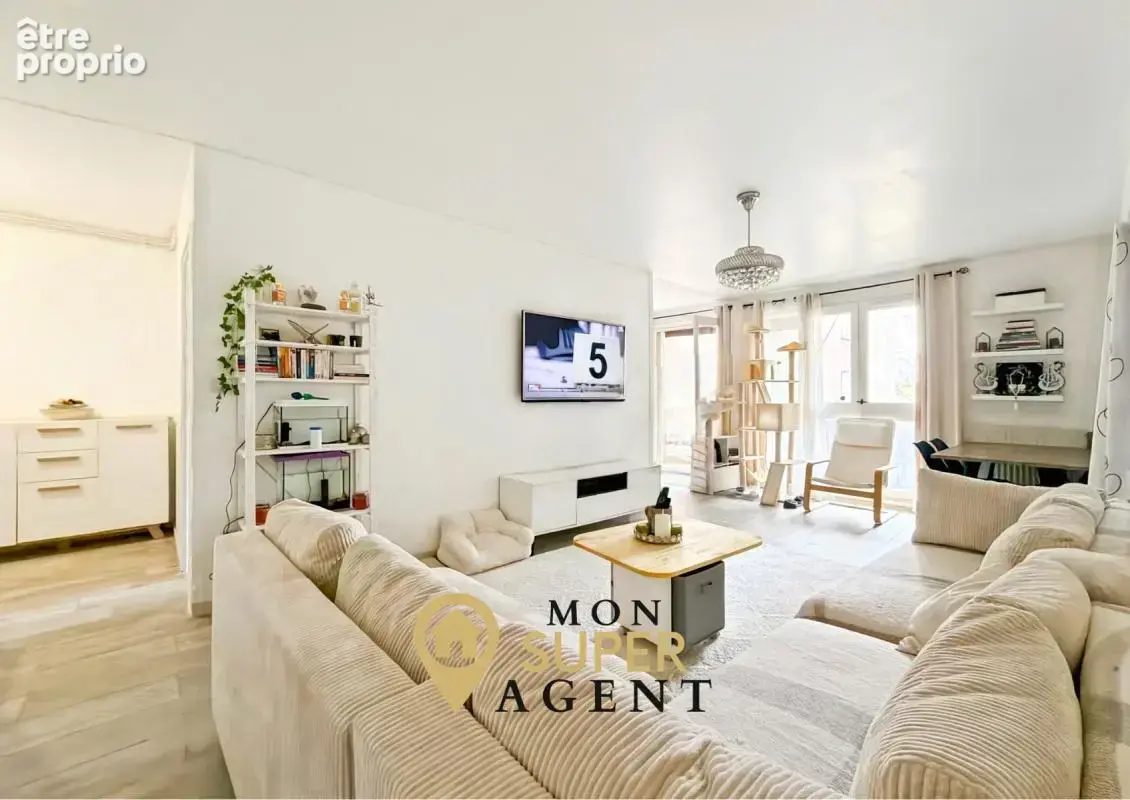 Appartement 4 pièces 82 m² à vendre à Melun (77000) - photo 1