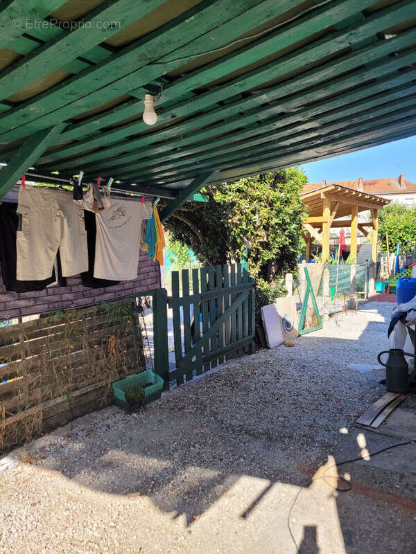 Maison à SAINT-GERMAIN-DES-FOSSES