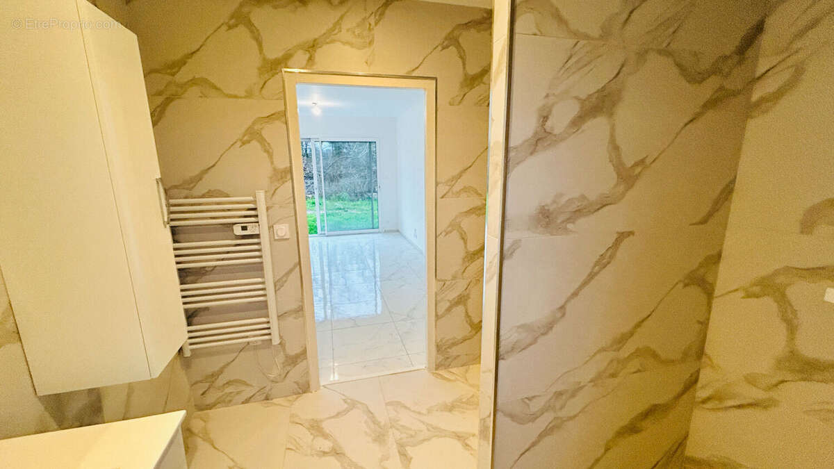 Maison à SAINT-ANDRE-DE-CUBZAC