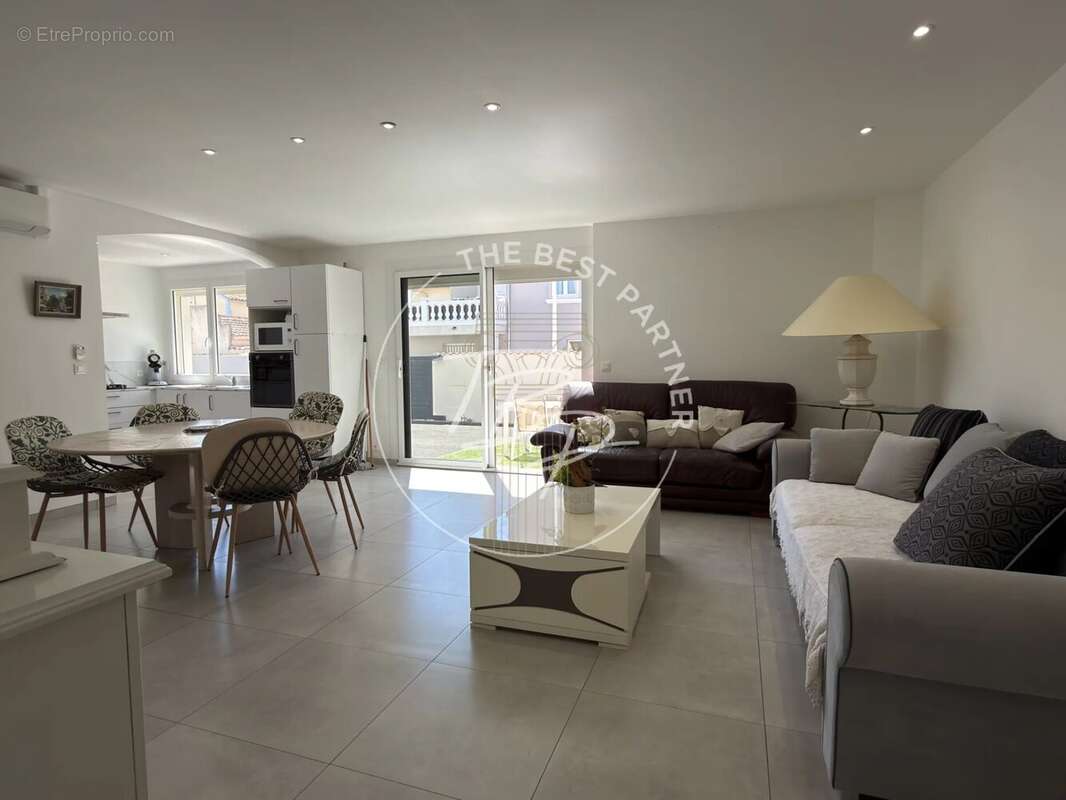 Maison à VALRAS-PLAGE
