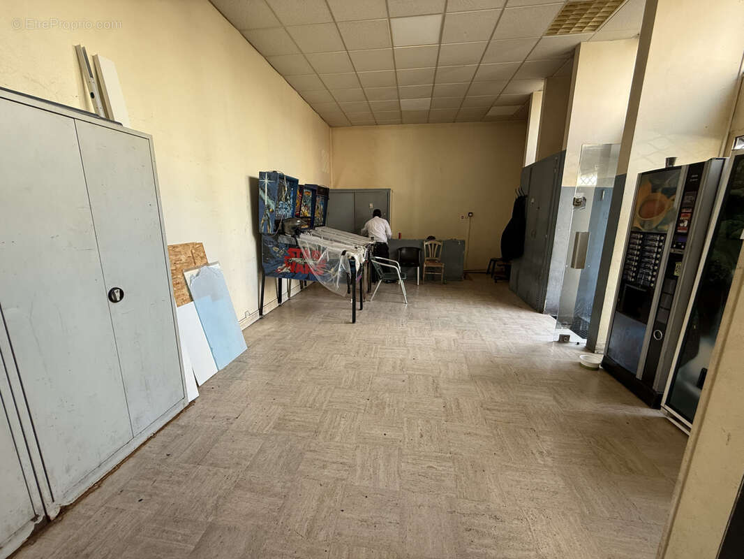 Commerce à PARIS-19E