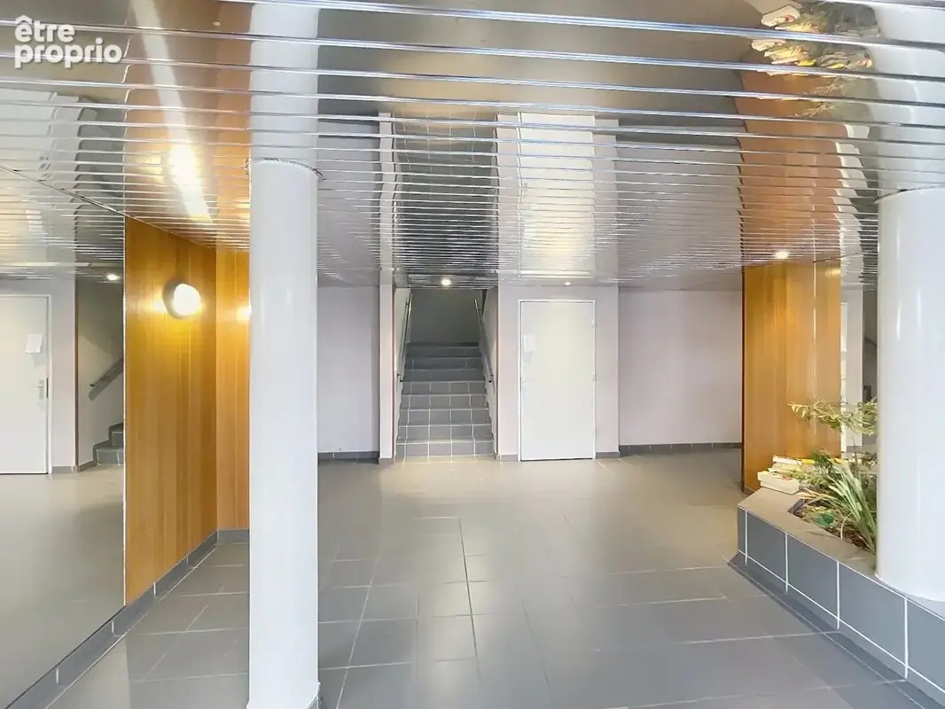 T2 43 M² - Dernier étage - Résidence Haut Standing avec piscine - TOURNEFEUILLE - photo 2