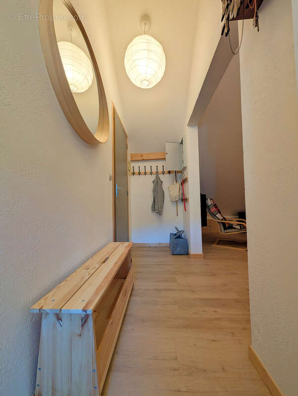 Appartement à MORILLON