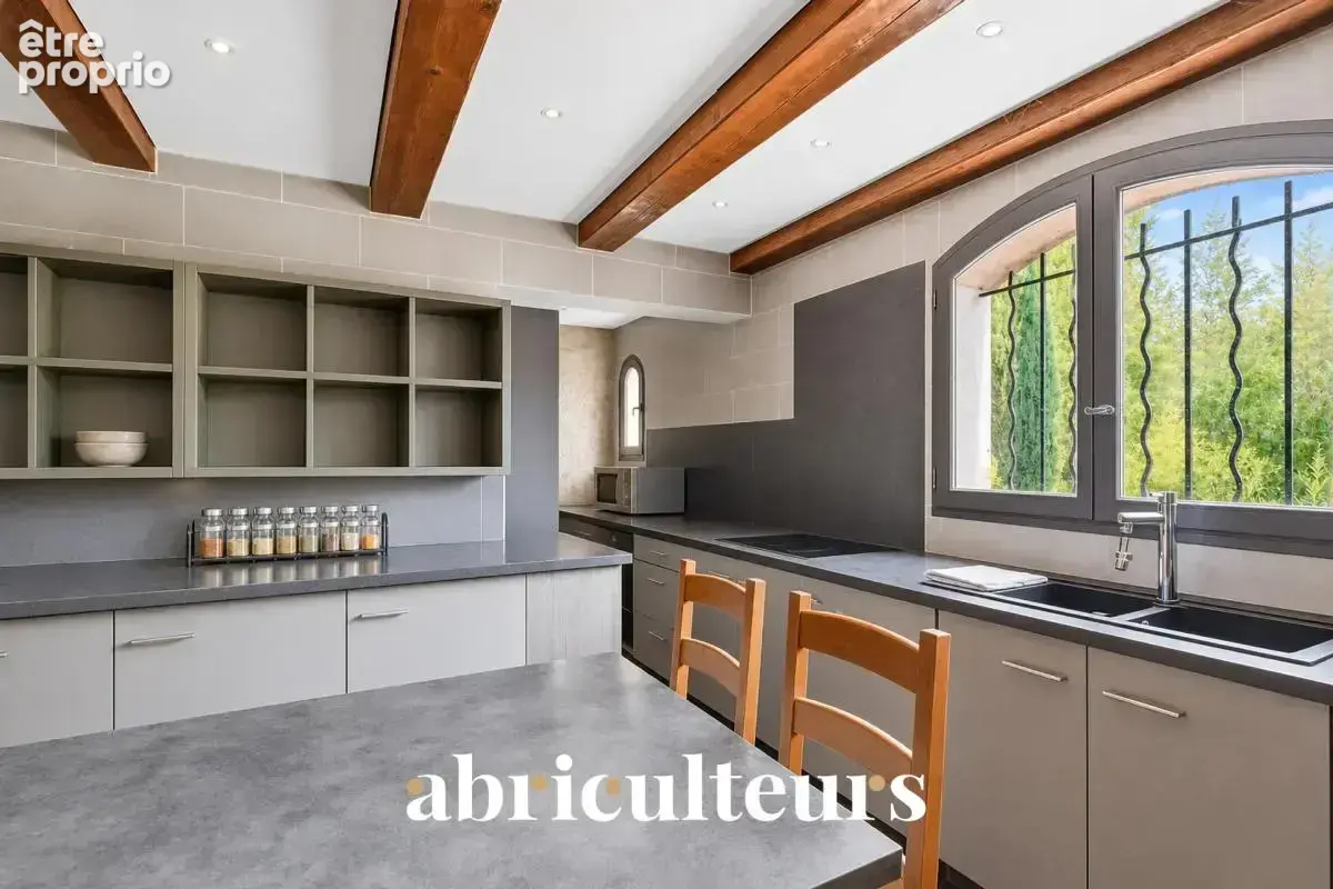 LES PENNES-MIRABEAU – Villa 230 m², piscine + 3 appartements loués - photo 6