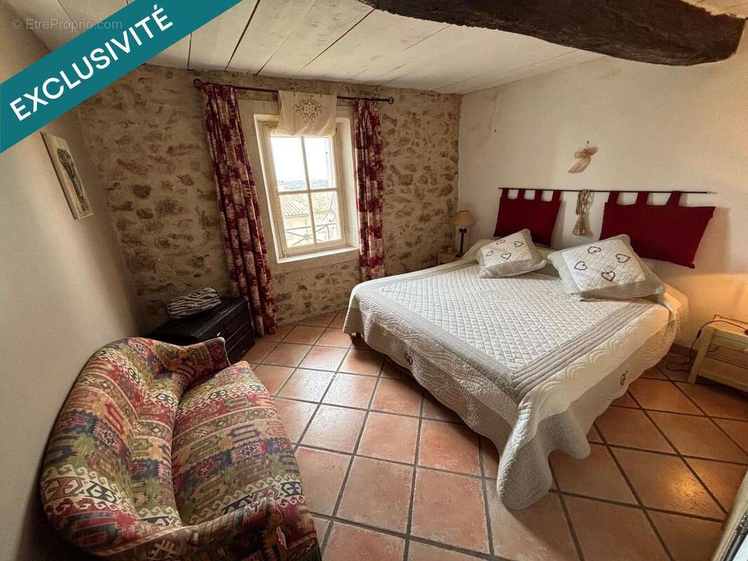 Maison 145 m² à Esparron  - photo 8