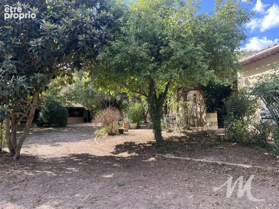 Maison à vendre de plain-pied avec atelier et jardin paysager Barjols 83670 - photo 15
