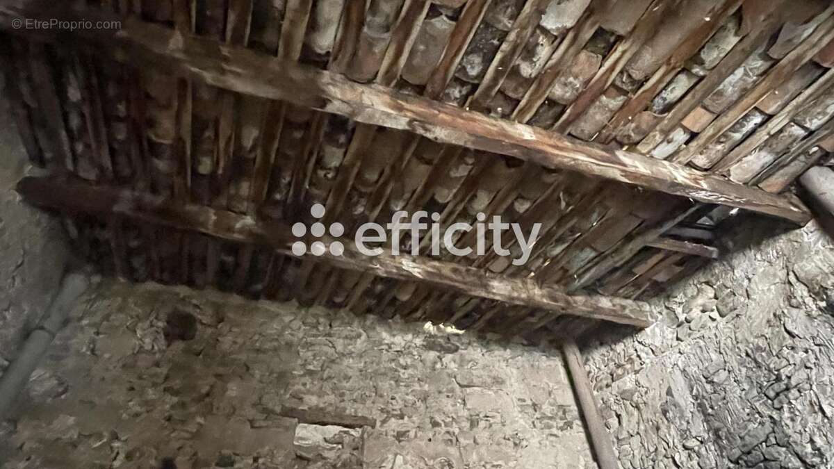 Appartement 150 m² à Apt  - photo 10